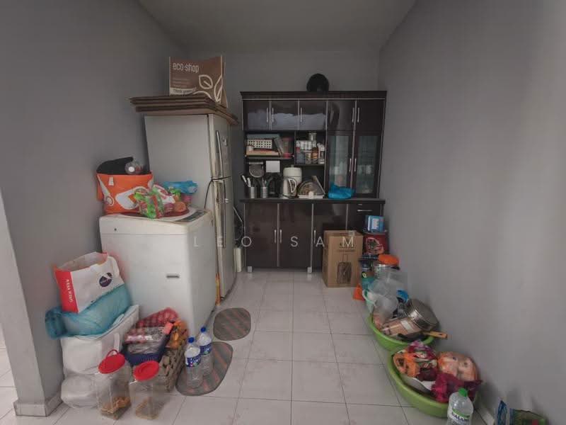 Rumah Teres 1-Tingkat untuk Dijual di Taman Ungku Tun Aminah (Skudai) - Leo Sam - Kitchen - PropertyGuru.com.my
