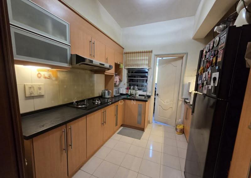 Condominium for Sale at Seri Maya Condominium - Kenson Ho - Kitchen - PropertyGuru.com.my
