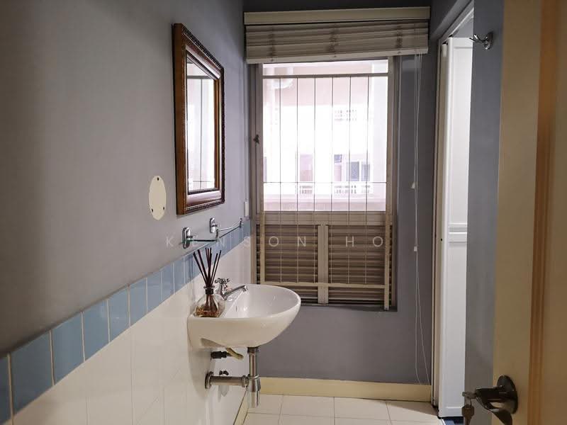 Condominium for Sale at Seri Maya Condominium - Kenson Ho - Bathroom - PropertyGuru.com.my