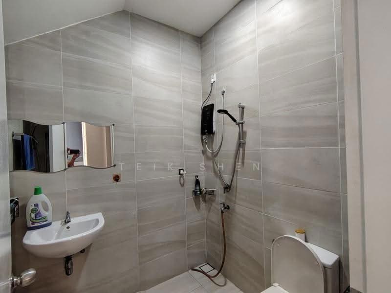 Cluster House for Sale in Taman Ekoflora (Johor Bahru) - Teik Shen - Bathroom - PropertyGuru.com.my