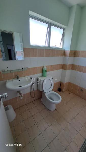 Apartment for Rent at Alpine Village - Amelia Kong - Bathroom - PropertyGuru.com.my