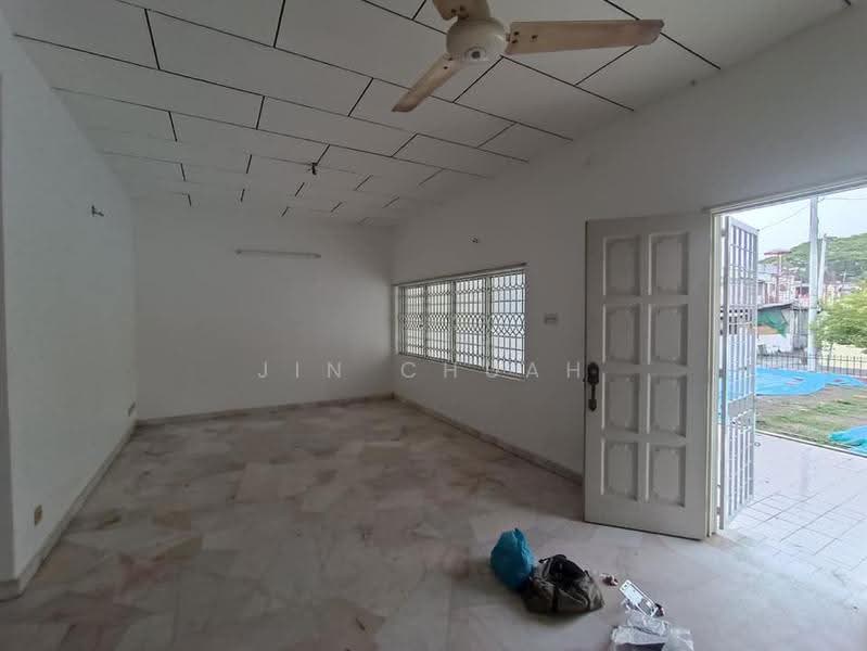 Shop / Office untuk Disewa di Taman Green Lane (Jelutong) - Jin Chuah - Interior - PropertyGuru.com.my