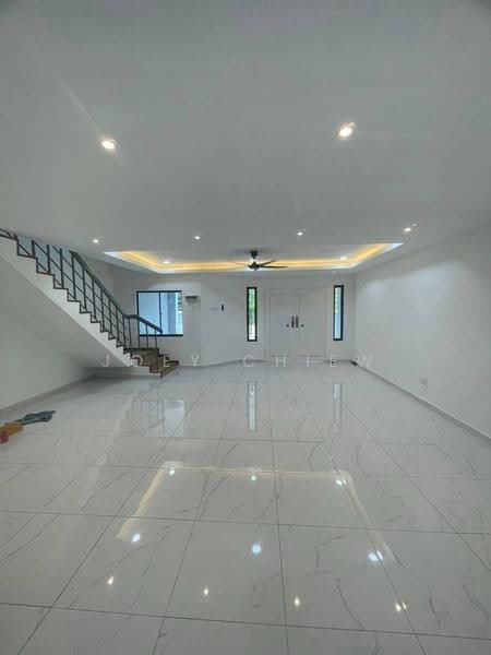 Rumah Teres 2-Tingkat untuk Dijual di Taman Skudai Baru (Skudai) - Joey Chiew - Living Room - PropertyGuru.com.my