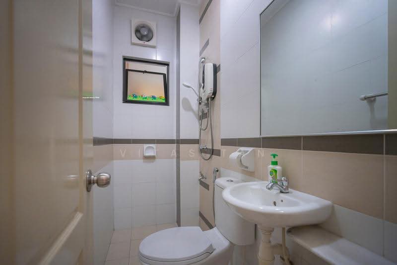 2-storey Terraced House for Sale in Bandar Bukit Raja (Klang) - Vitas Tan - Bathroom - PropertyGuru.com.my