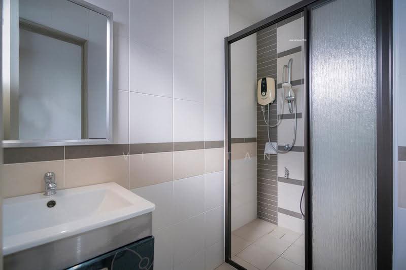 2-storey Terraced House for Sale in Bandar Bukit Raja (Klang) - Vitas Tan - Bathroom - PropertyGuru.com.my