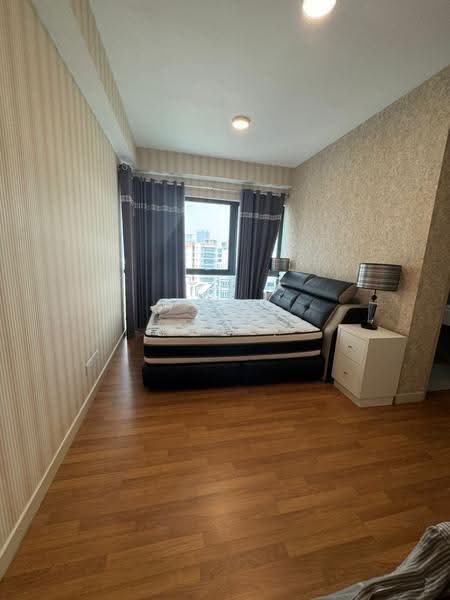 Kediaman Servis untuk Disewa di V Residence 2 @ Sunway Velocity - Haw . - Bedroom - PropertyGuru.com.my