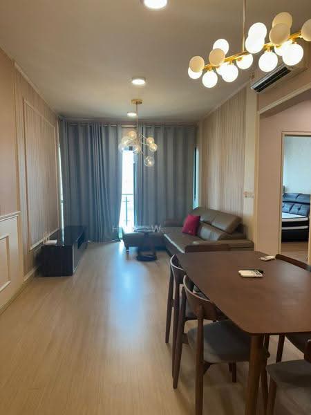 Kediaman Servis untuk Disewa di V Residence 2 @ Sunway Velocity - Haw . - Living Room - PropertyGuru.com.my