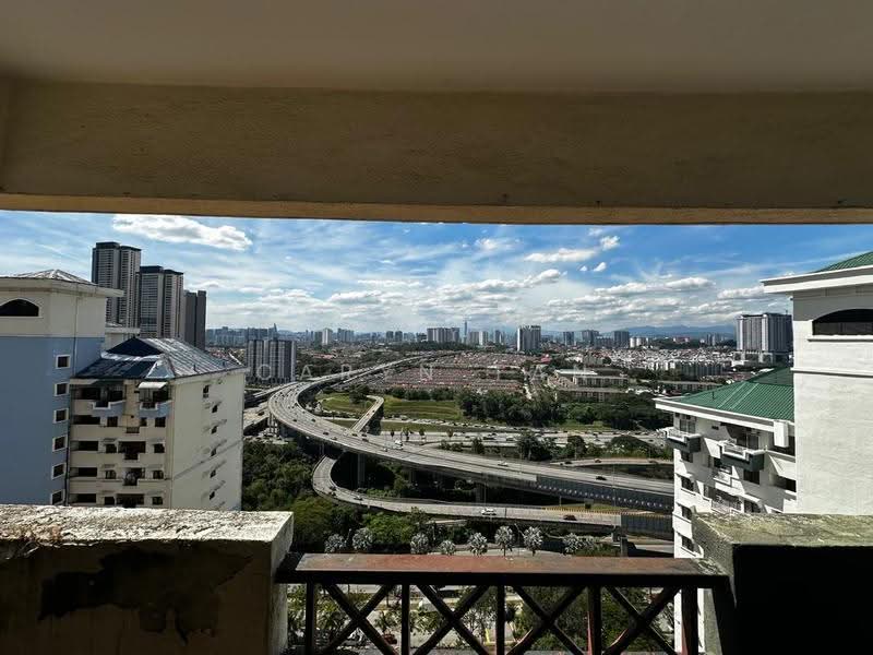 Kondominium untuk Dijual di Vista Komanwel A - Caryn Tan - View - PropertyGuru.com.my