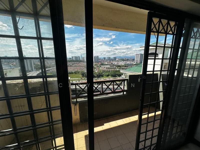 Kondominium untuk Dijual di Vista Komanwel A - Caryn Tan - Balcony - PropertyGuru.com.my