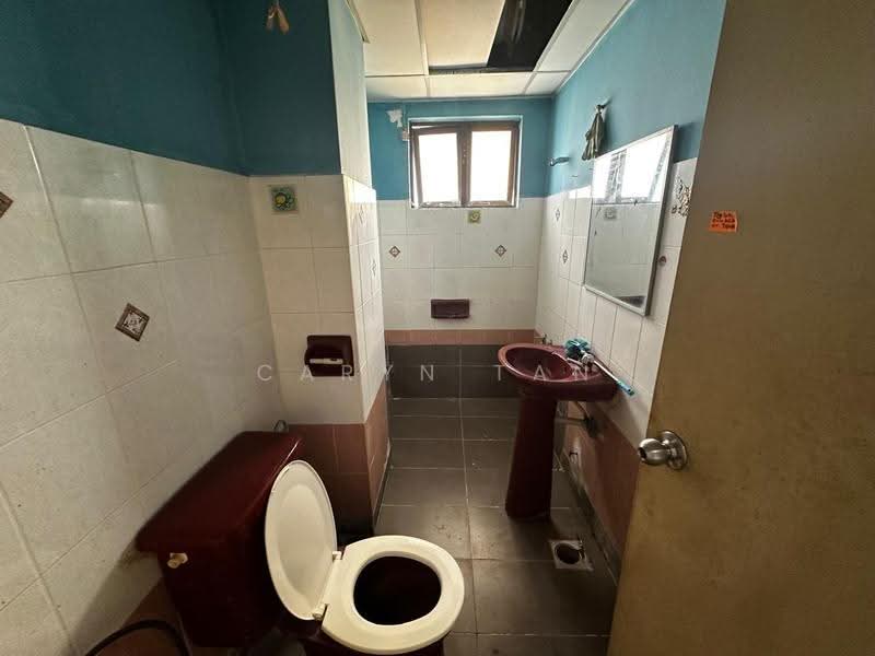 Kondominium untuk Dijual di Vista Komanwel A - Caryn Tan - Bathroom - PropertyGuru.com.my