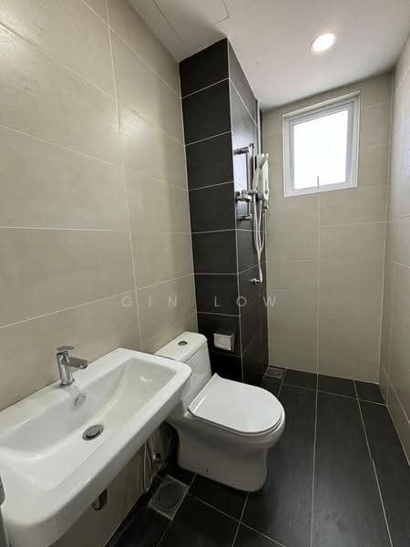 Service Residence for Rent at Pinnacle Sri Petaling - Gin Low - Bathroom - PropertyGuru.com.my
