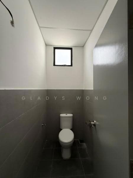 Shop / Office untuk Disewa di Austin Crest (Johor Bahru) - Gladys Wong - Bathroom - PropertyGuru.com.my
