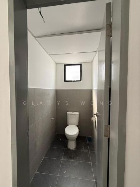 Shop / Office untuk Disewa di Austin Crest (Johor Bahru) - Gladys Wong - PropertyGuru.com.my