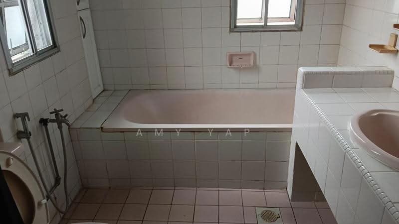 Kondominium untuk Dijual di Casa Mila - Amy Yap - Bathroom - PropertyGuru.com.my