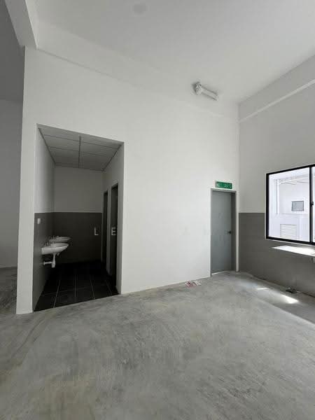 Shop for Sale in Bandar Jaya Putra (Johor Bahru) - Leo Sam - Interior - PropertyGuru.com.my