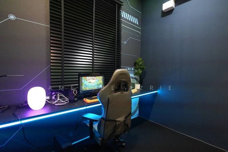 Service Residence for Sale at Sentrio Residences @ Senai - Ameerul Azrie - Study - PropertyGuru.com.my