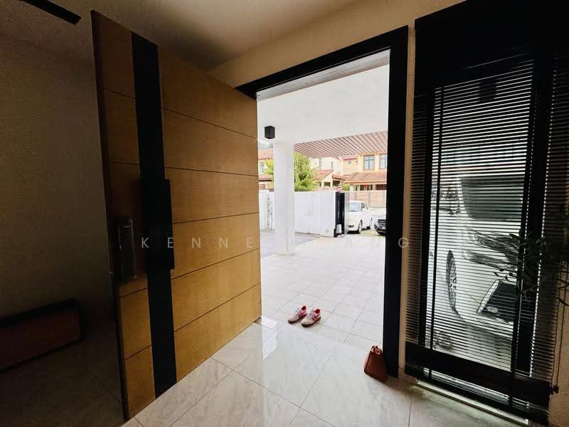 2-storey Terraced House for Sale in Ampang Saujana (Ampang) - Kenneth Ang - Entrance - PropertyGuru.com.my