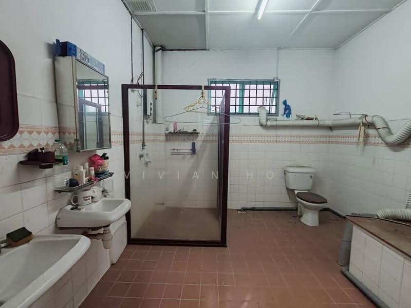 2-storey Terraced House for Sale in Rawang (Selangor) - Vivian Ho - Bathroom - PropertyGuru.com.my