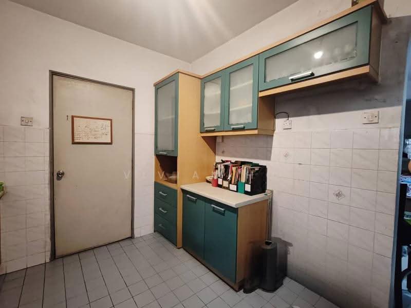 2-storey Terraced House for Sale in Rawang (Selangor) - Vivian Ho - Kitchen - PropertyGuru.com.my