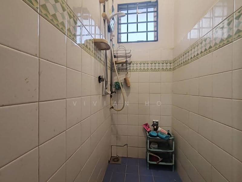 2-storey Terraced House for Sale in Rawang (Selangor) - Vivian Ho - Bathroom - PropertyGuru.com.my