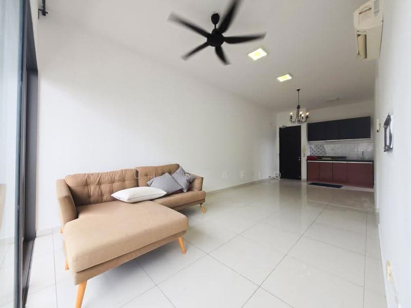 Kediaman Servis untuk Dijual di Seasons Garden Residences - Zul Syafiq - Living Room - PropertyGuru.com.my