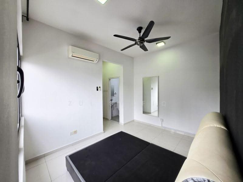 Kediaman Servis untuk Dijual di Seasons Garden Residences - Zul Syafiq - Bedroom - PropertyGuru.com.my