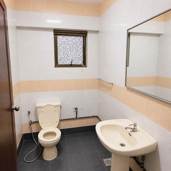 Condominium for Rent at Villa Puteri - Kho Chng Guan - Bathroom - PropertyGuru.com.my