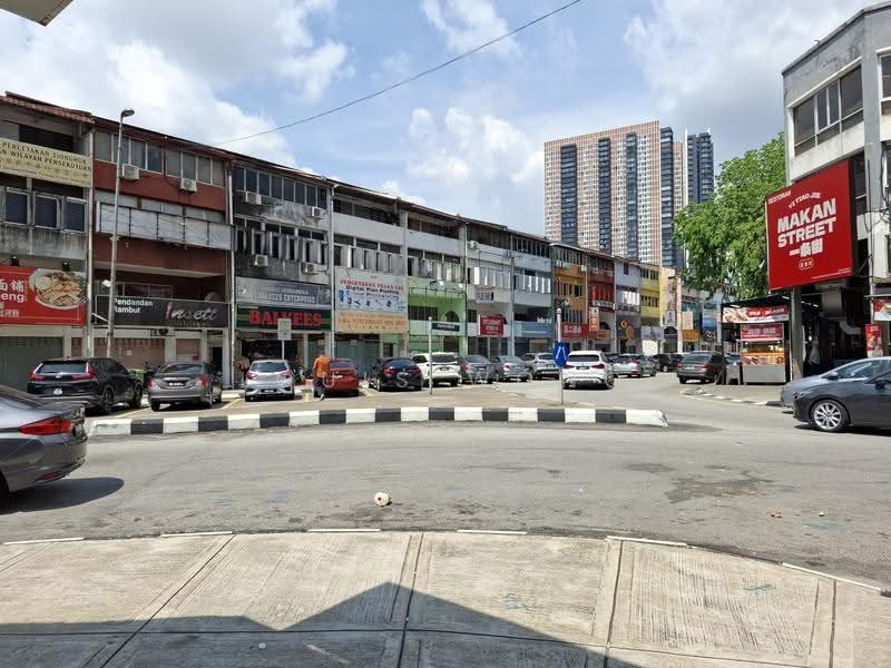 Shop / Office for Rent in Taman Overseas Union (Taman Oug) (Jalan Klang Lama (Old Klang Road)) - Louis Wong - Exterior - PropertyGuru.com.my