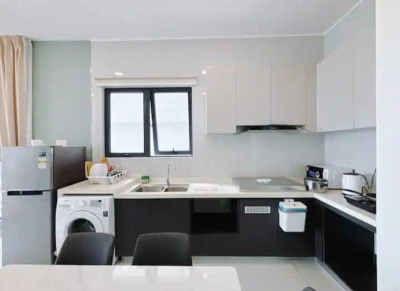 Condominium for Rent at Amberside @ Country Garden Danga Bay - NG ZEN XI - Kitchen - PropertyGuru.com.my