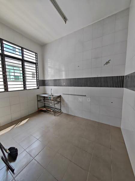 2-storey Terraced House for Rent in Taman Dusun Jaya (Semenyih) - Yuki Ng - Kitchen - PropertyGuru.com.my