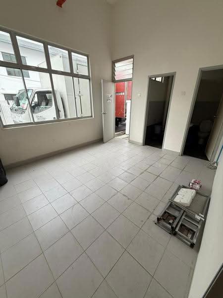 Shop / Office for Rent in Bandar Uda Utama (Johor Bahru) - Teik Shen - Bathroom - PropertyGuru.com.my