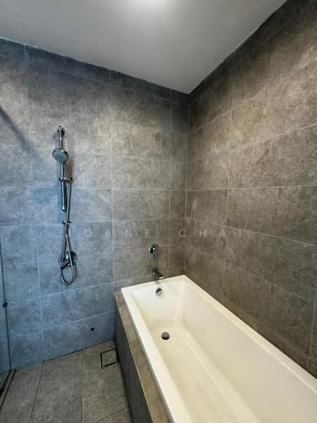 Kediaman Servis untuk Disewa di Kami - Joane Chai - Bathroom - PropertyGuru.com.my