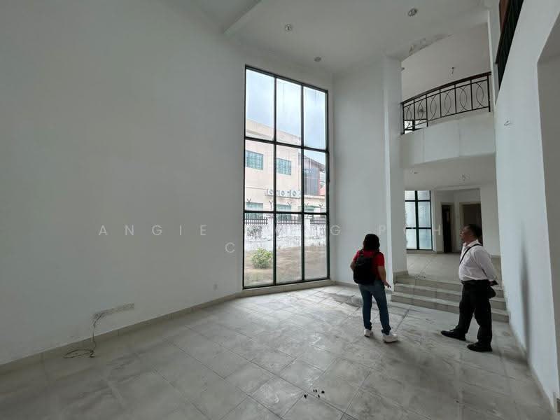 Bungalow House for Sale in Taman Midah (Cheras) - Angie Wong Poh Choo - Living Room - PropertyGuru.com.my