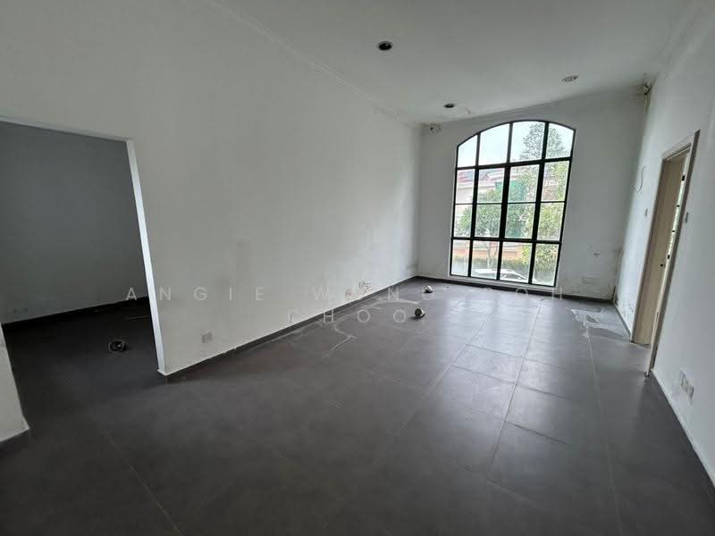 Bungalow House for Sale in Taman Midah (Cheras) - Angie Wong Poh Choo - Living Room - PropertyGuru.com.my