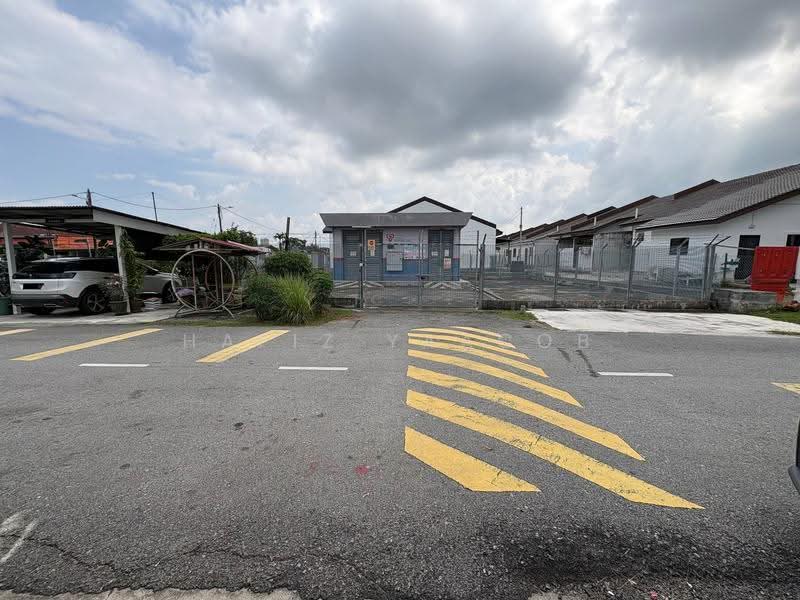 1-storey Terraced House for Sale in Taman Perwira (Telok Panglima Garang) - Hafiz Yaacob - Exterior - PropertyGuru.com.my