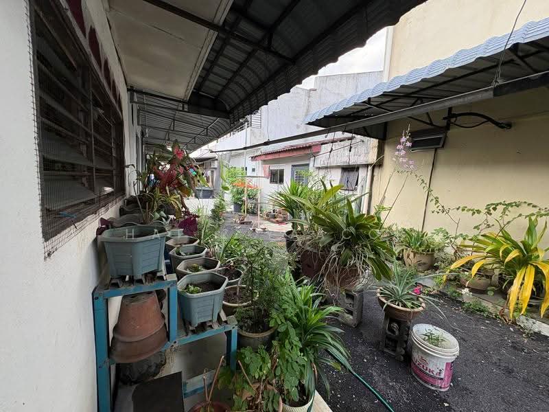 1-storey Terraced House for Sale in Taman Perwira (Telok Panglima Garang) - Hafiz Yaacob - PropertyGuru.com.my