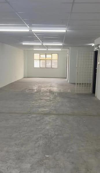 Shop / Office untuk Disewa di Seksyen U1 (Glenmarie) - Chelsea Tan - Interior - PropertyGuru.com.my