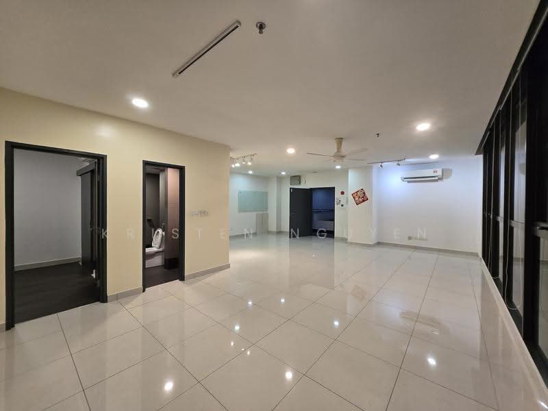 Sofo for Rent in Damansara Jaya (Petaling Jaya) - Kristen Nguyen - Bathroom - PropertyGuru.com.my