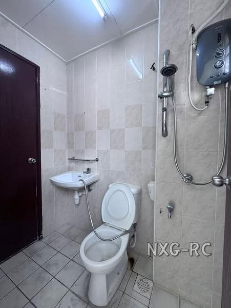 Rumah Teres untuk Disewa di Bandar Botanic (Klang) - Adeline Foong - Bathroom - PropertyGuru.com.my