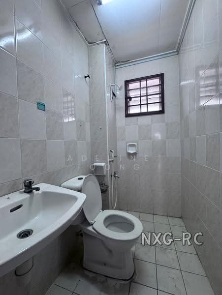 Rumah Teres untuk Disewa di Bandar Botanic (Klang) - Adeline Foong - Bathroom - PropertyGuru.com.my