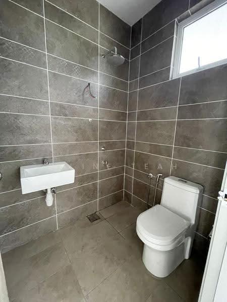 3-storey Terraced House for Sale in Kota Kinabalu (Sabah) - Celine Teah - Bathroom - PropertyGuru.com.my