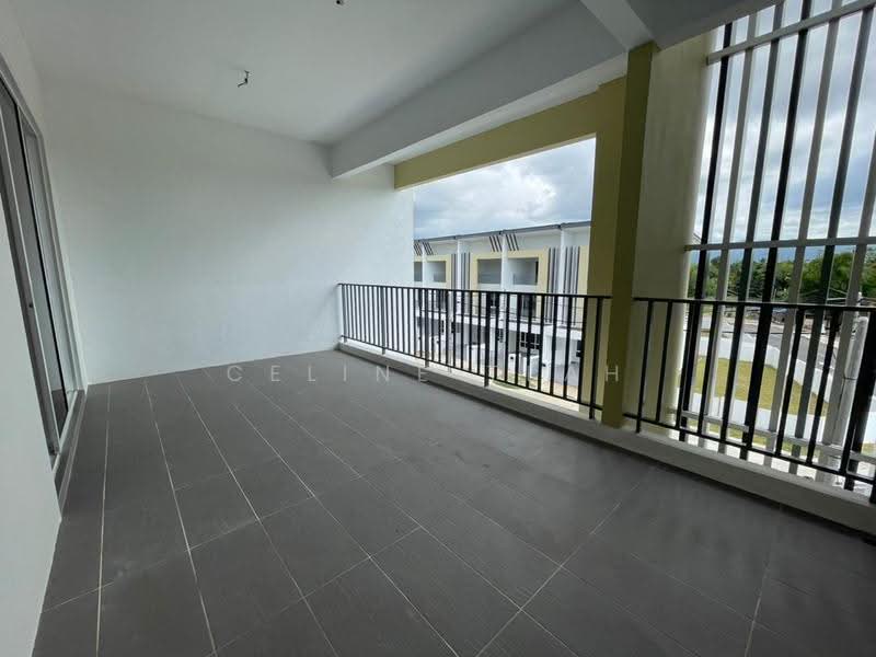 3-storey Terraced House for Sale in Kota Kinabalu (Sabah) - Celine Teah - Balcony - PropertyGuru.com.my