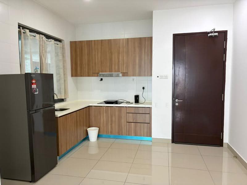 Kediaman Servis untuk Dijual di Pacific Star (Service Residence) - Nelsen Lee - Kitchen - PropertyGuru.com.my