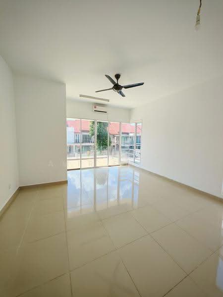 2-storey Terraced House for Sale in Ampang Saujana (Ampang) - Amir Fauzi - MasterRoom - PropertyGuru.com.my