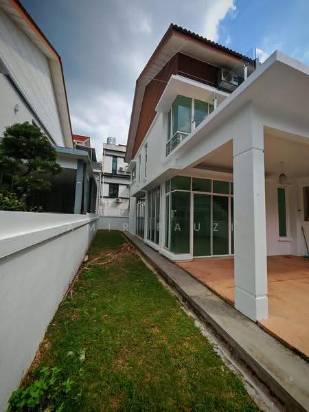 2-storey Terraced House for Sale in Ampang Saujana (Ampang) - Amir Fauzi - Before / After - PropertyGuru.com.my