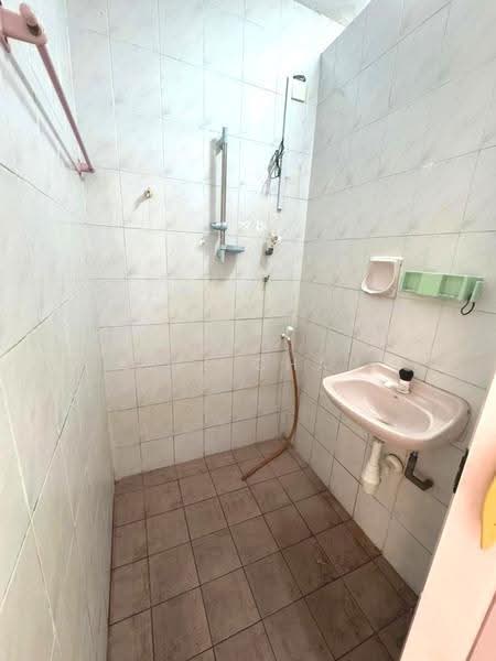 Rumah Teres 1-Tingkat untuk Dijual di Taman Sri Segambut (Segambut) - Eliz Chan - Bathroom - PropertyGuru.com.my