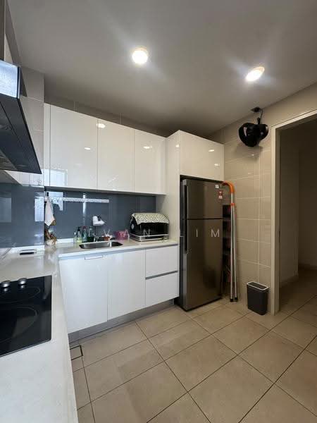 Service Residence for Sale at The Park 2 - Ivan Lim - Kitchen - PropertyGuru.com.my