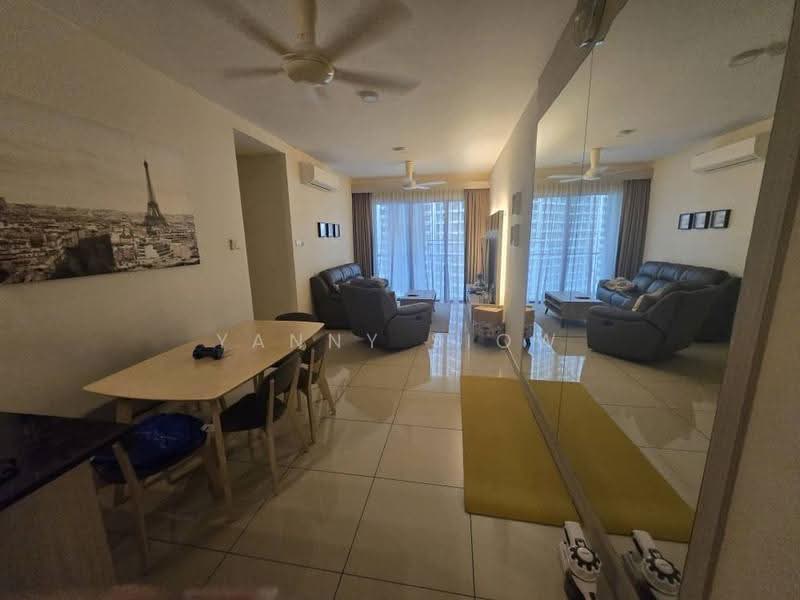 Service Residence for Sale at KL Traders Square - Yanny Siow - Living Room - PropertyGuru.com.my