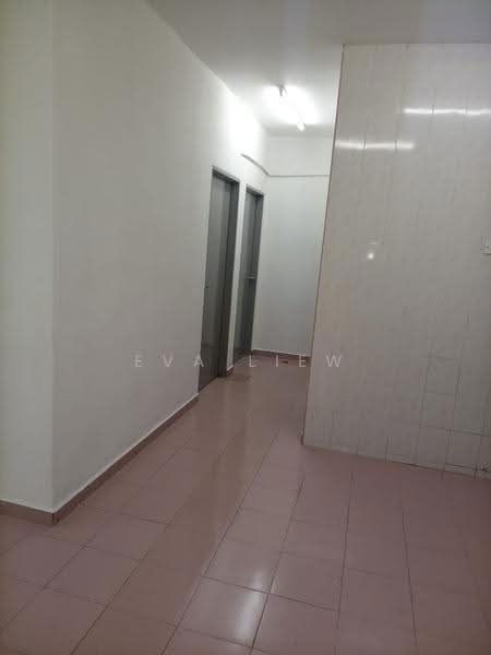 Pangsapuri untuk Disewa di Taman Seri Sari (Sunshine Garden) - Eva Liew - Corridor - PropertyGuru.com.my