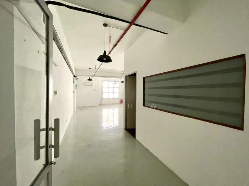 Shop / Office untuk Dijual di Bayan Lepas (Penang) - Ben Hew - Corridor - PropertyGuru.com.my